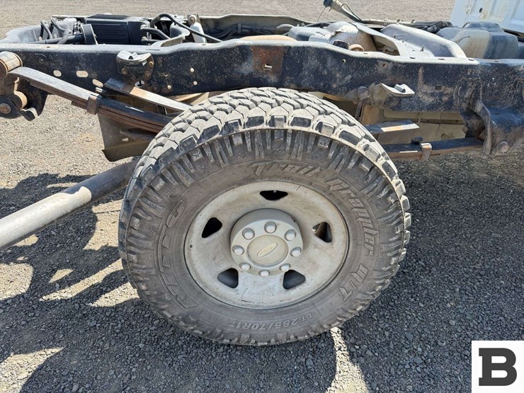 2010-ford-f250-image-25