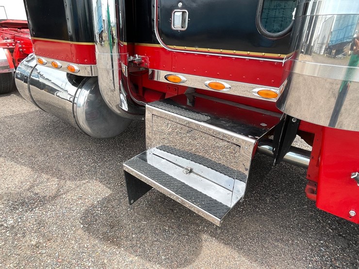 1976-peterbilt-359-image-75