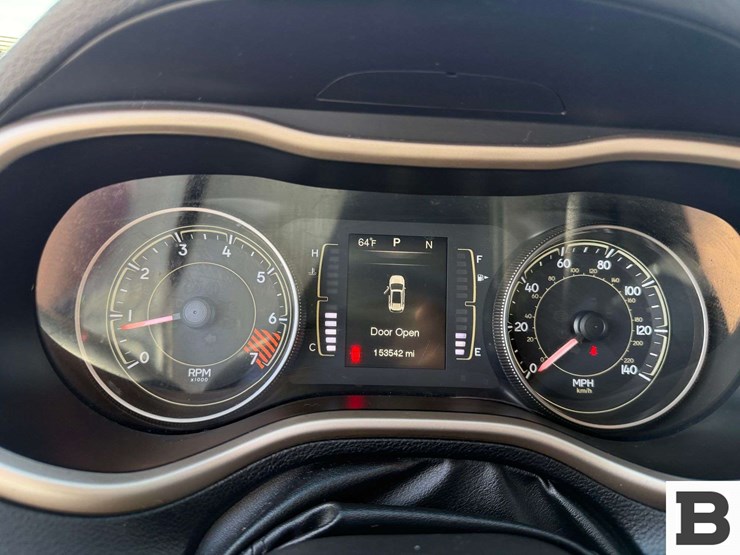 2014-jeep-cherokee-image-26