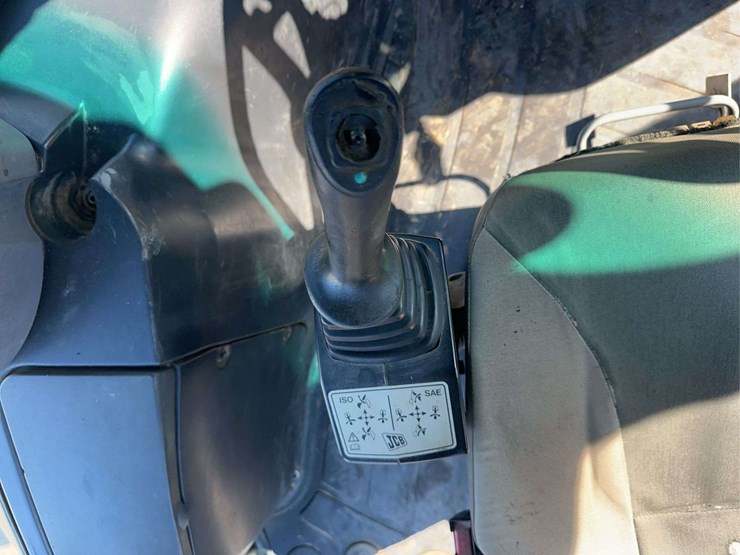 2012-jcb-3cx-image-28