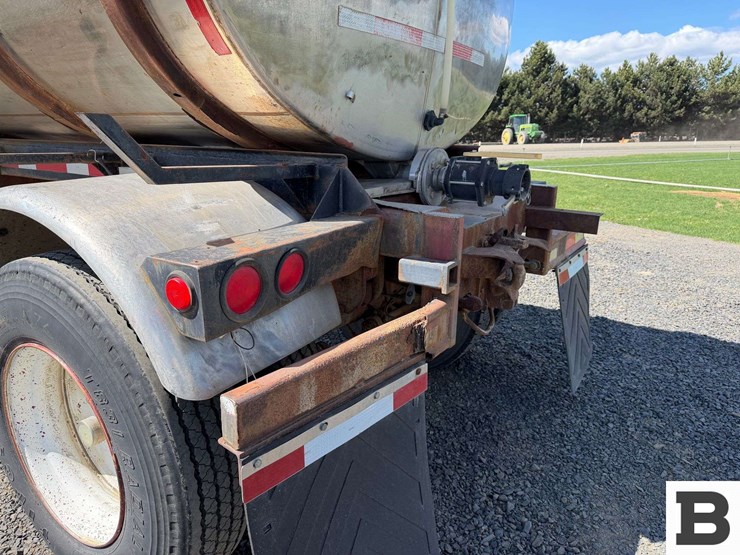 1973-brenner-transport-tank-trailer-image-19