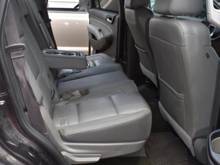2017-chevrolet-tahoe-image-11
