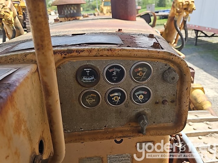 caterpillar-d8h-image-37