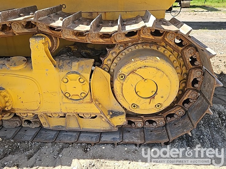 2005-komatsu-d65ex-15-image-23
