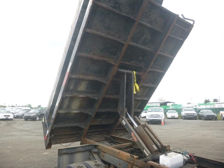 2018-ford-f550-image-10