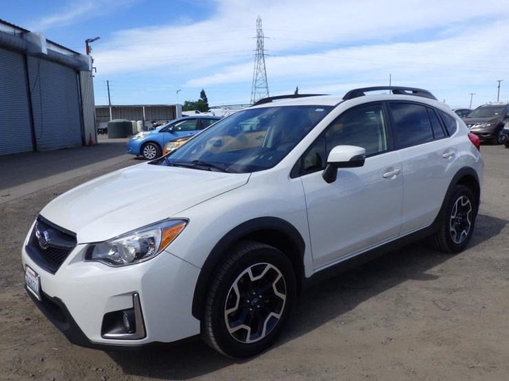 2017-subaru-crosstrek-image-1