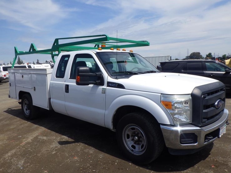 2015-ford-f350-image-2