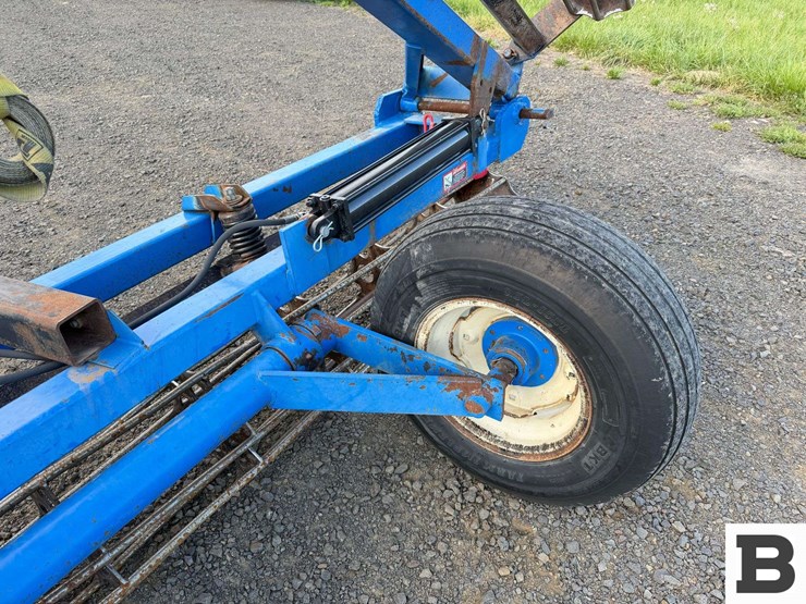 new-holland-sg120-image-22