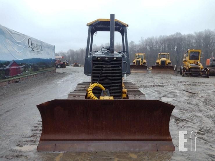 2013-deere-450j-image-2