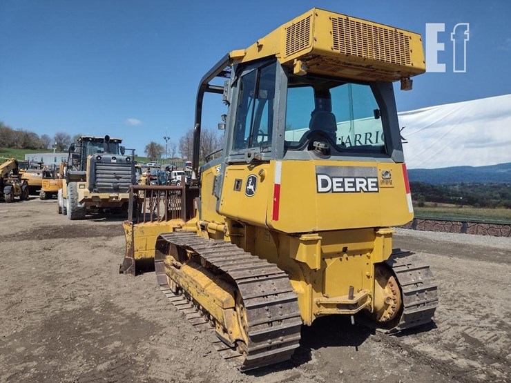 2006-deere-550j-lt-image-33