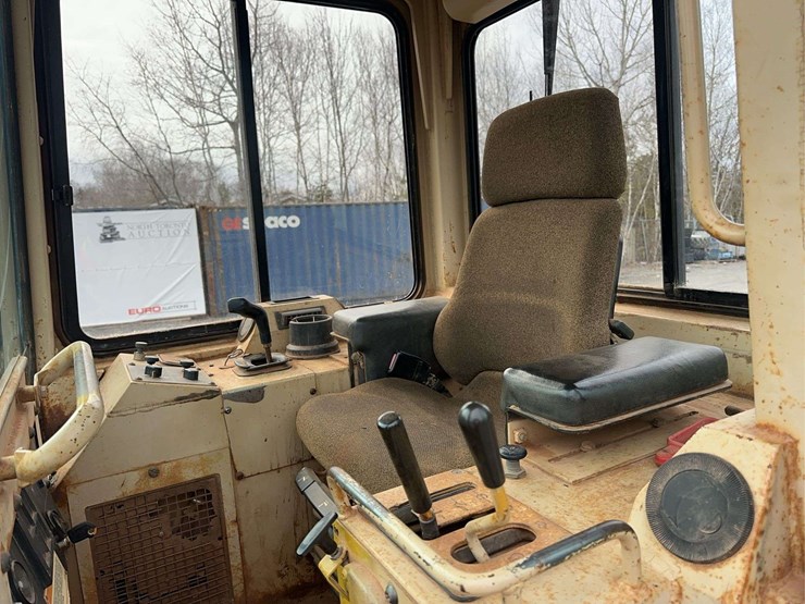 1997-caterpillar-d4c-xl-image-24