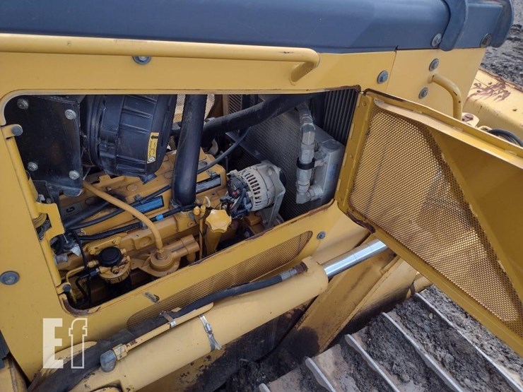 2008-deere-750j-lt-image-29