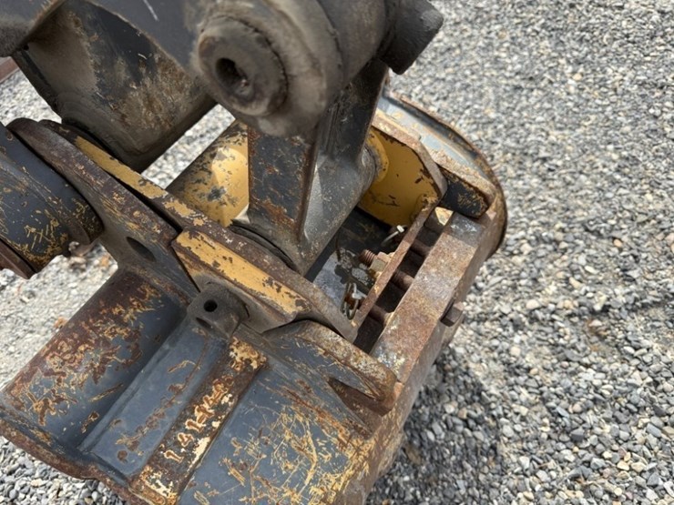 2018-deere-35g-image-12
