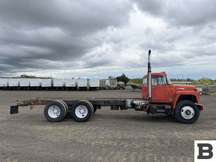 1974-international-f1800-image-6