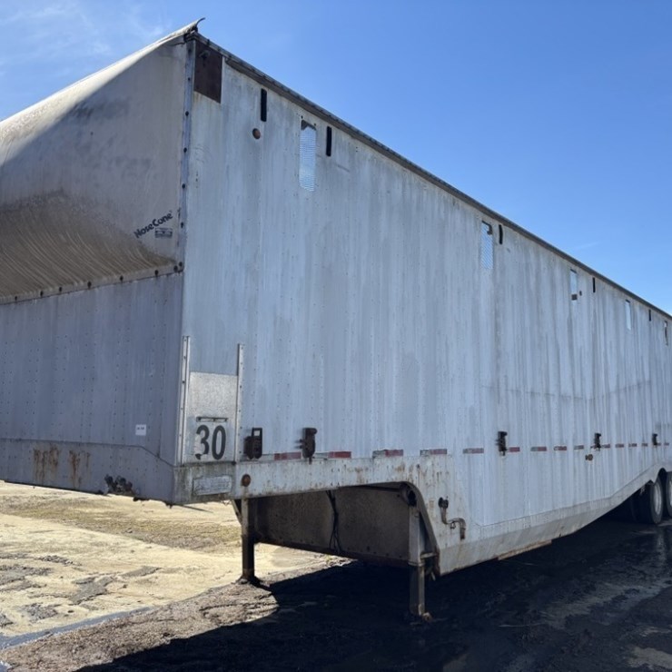 1991 Columbia Tri-Axle Possum Belly Chip Trailer