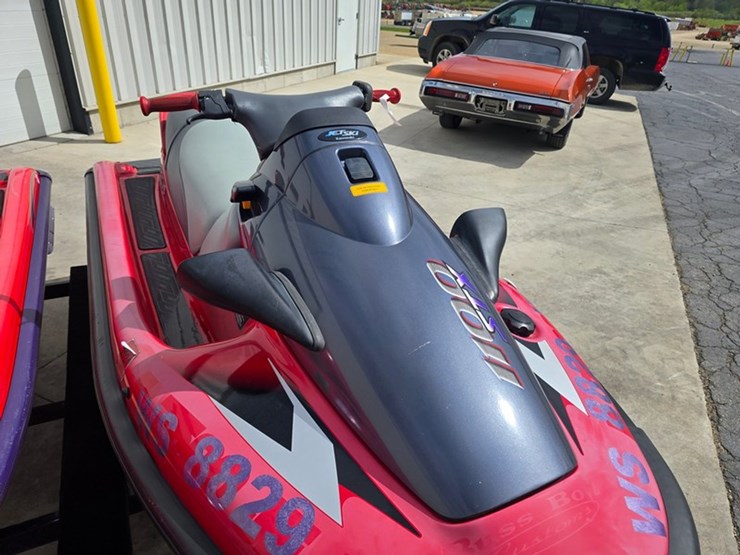 #60-•-kawasaki-1100-stx-jet-skis-image-11