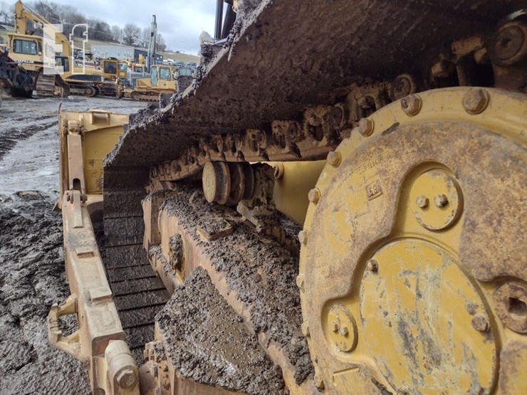 caterpillar-d6-image-21