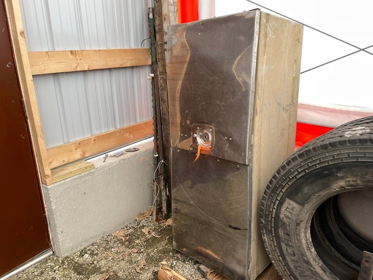 #10369-•-aluminum-side-mount-semi-trailer-toolbox-image-1