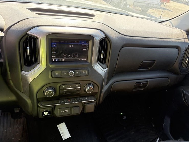 2021-chevrolet-silverado-1500-image-17
