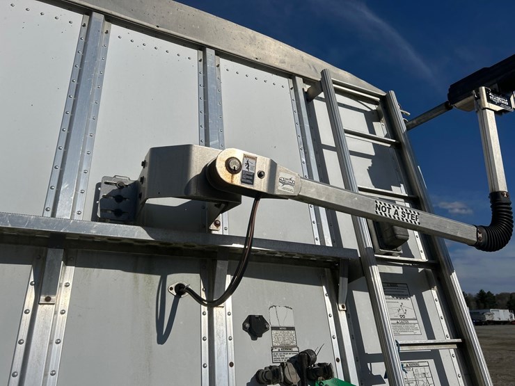 merritt-hopper-image-9