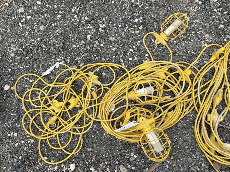 #147-•-(4)-soft-light-stringer-bulb-cords-image-4