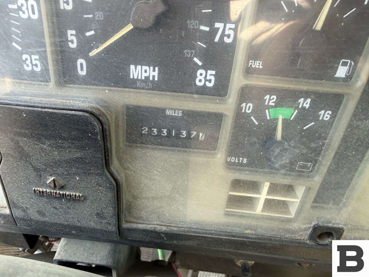 1998-international-f-4900-cab-&-chassis-truck-image-58