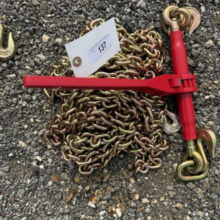 #137 • (1) 5400 lb Ratchet Binder & (2) 5/16" 20' Chains