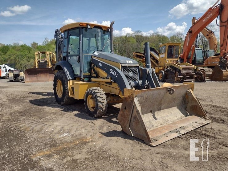 2010-deere-310j-image-47