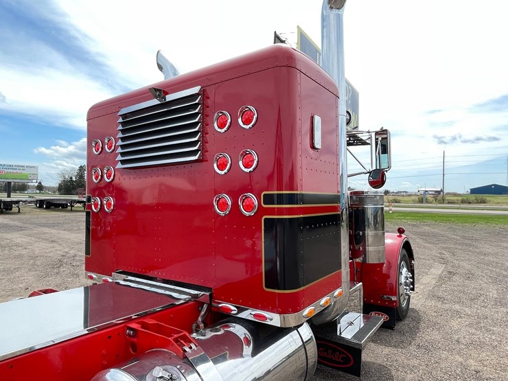 1976-peterbilt-359-image-66