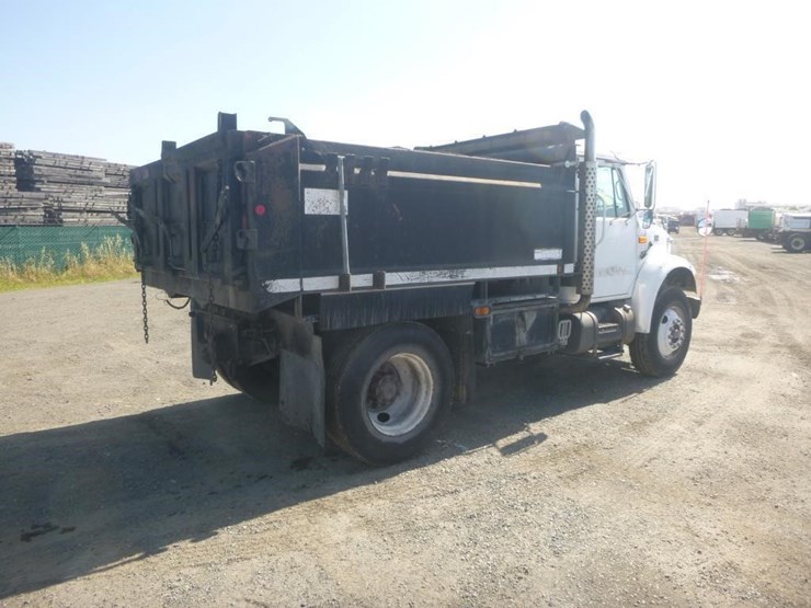 2001-international-4900-image-3