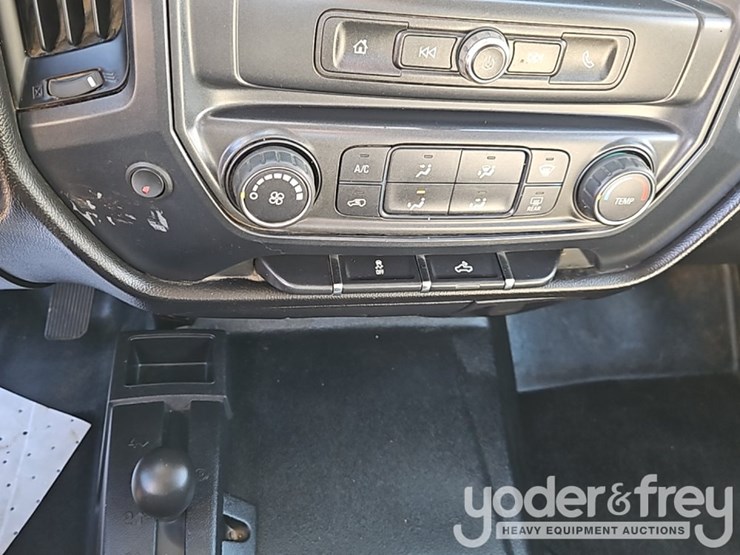 2016-chevrolet-silverado-3500hd-image-27