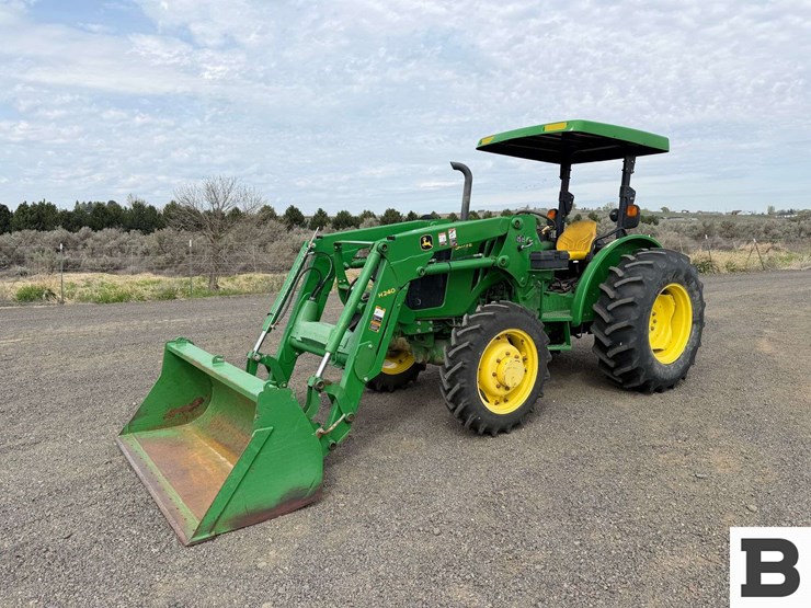 2015-john-deere-5075e-image-1