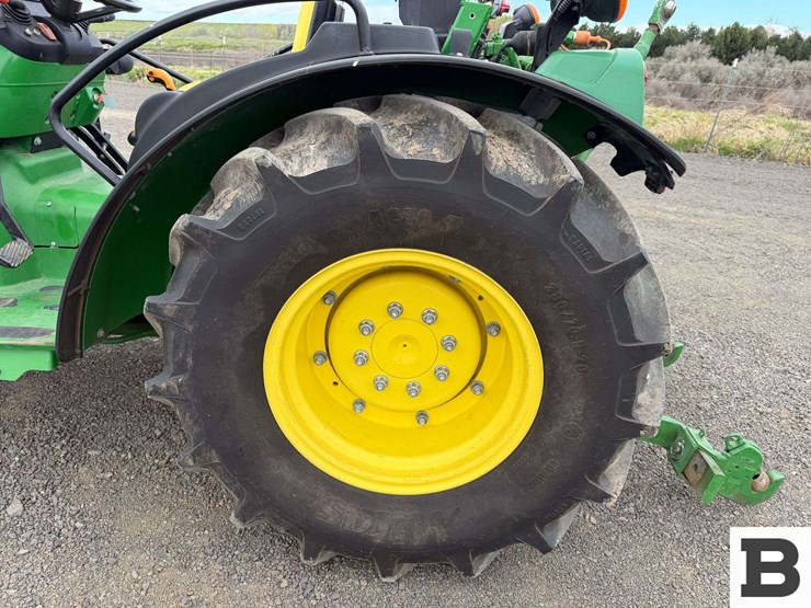 2020-john-deere-5075gl-image-21