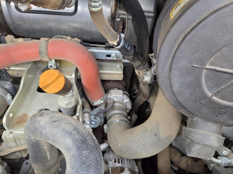 2022-takeuchi-tl12-image-33