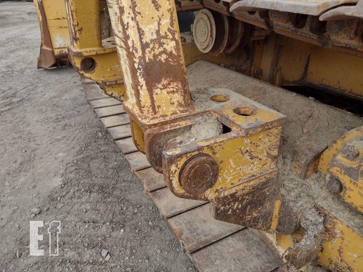 2013-deere-700k-lgp-image-24