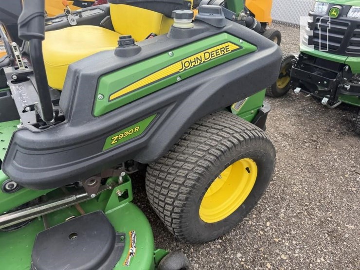 2013-john-deere-z930r-image-12