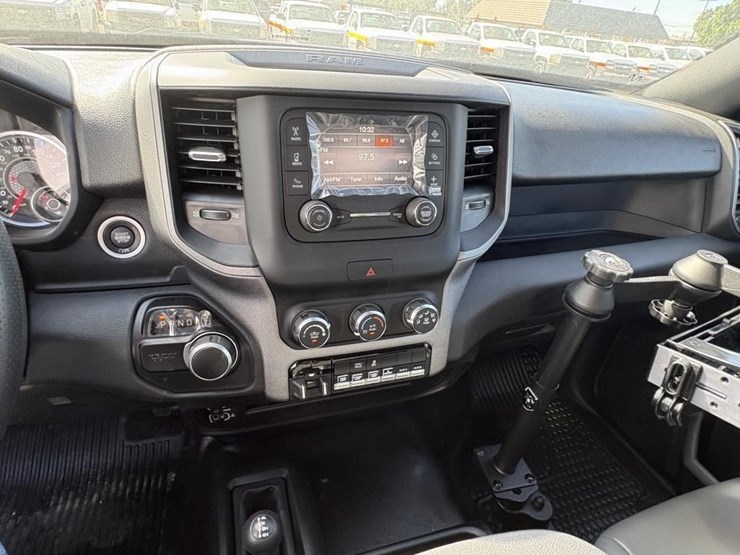 2024-dodge-2500-image-21