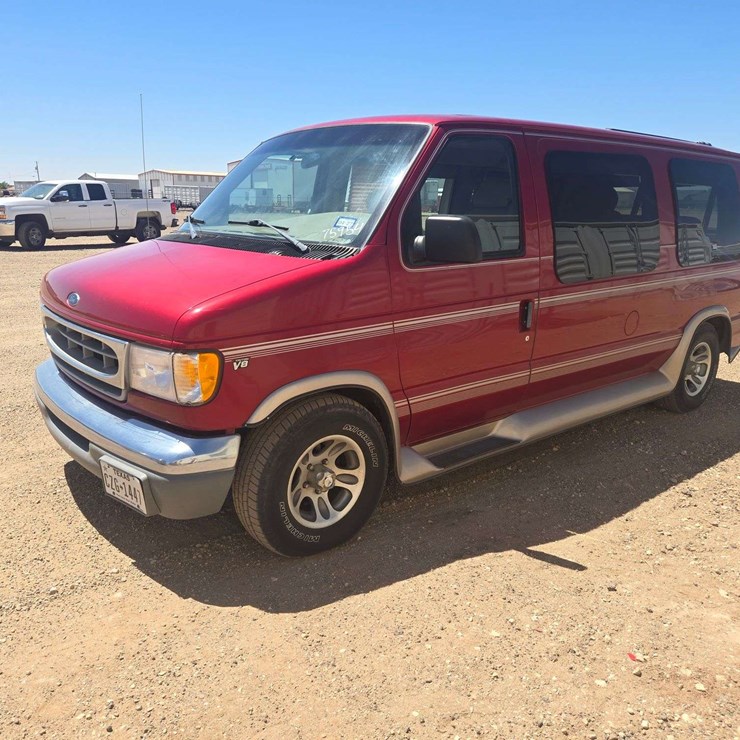 1998 Ford E150 Econoline Cargo Van 3D