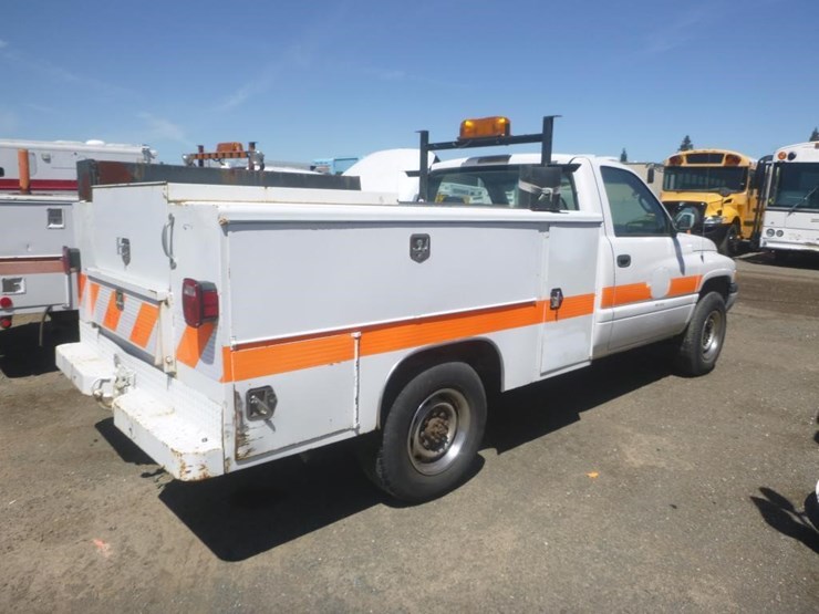 2001-dodge-ram-2500-image-3