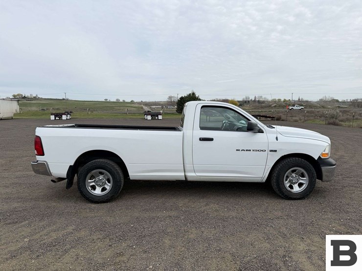 2011-dodge-ram-1500-image-6