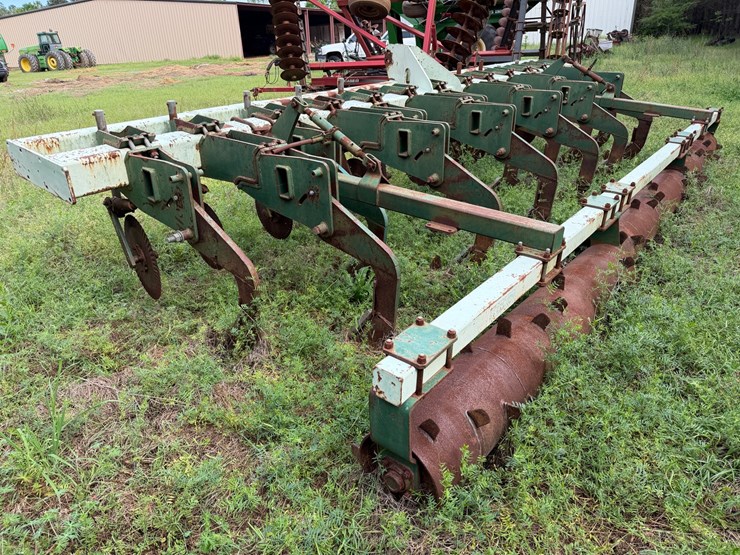 #518-•-#518-•-kmc-subsoiler---13-shank-image-9