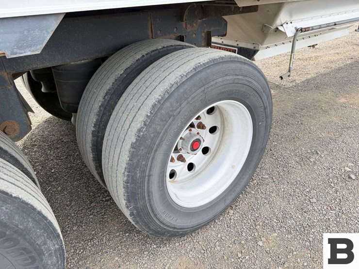 2017-timpte-hopper-bottom-image-44