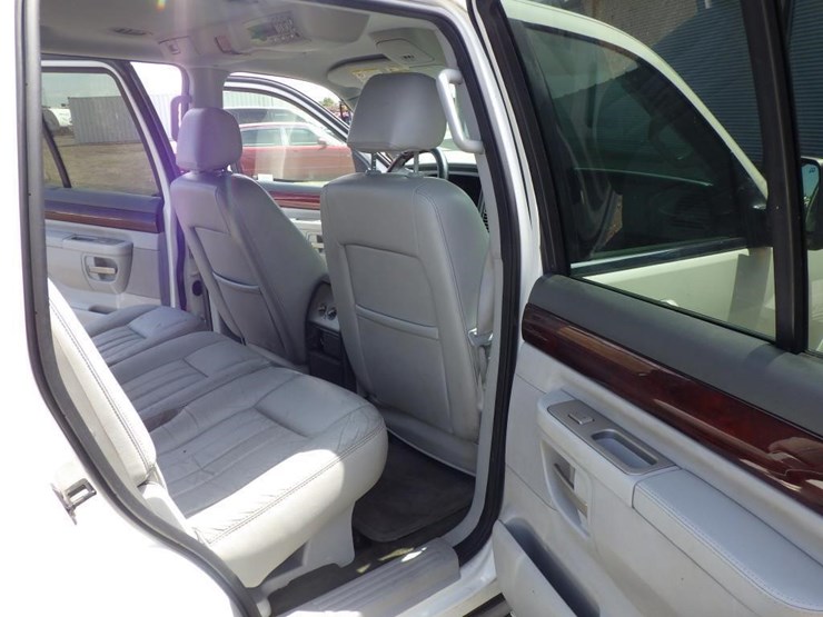 2004-lincoln-aviator-image-8