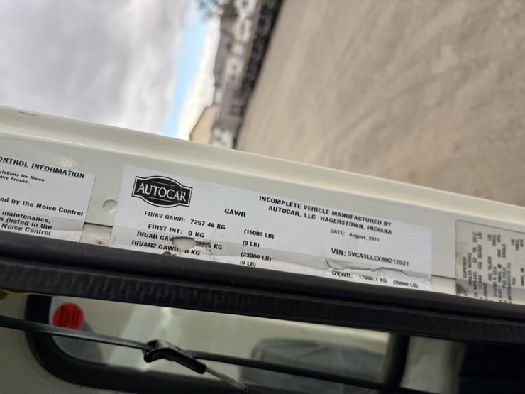 2011-autocar-xpeditor-image-22