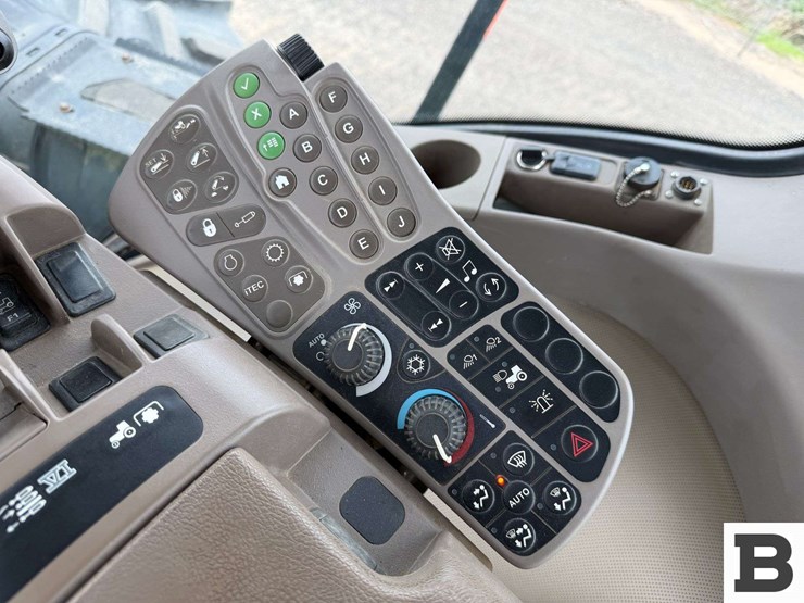 2012-john-deere-9510r-image-90