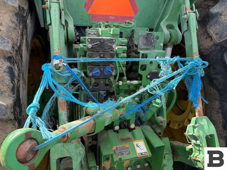 2013-john-deere-7200r-image-28