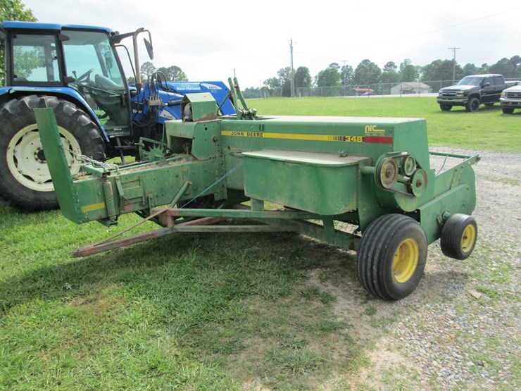 john-deere-348-image-3