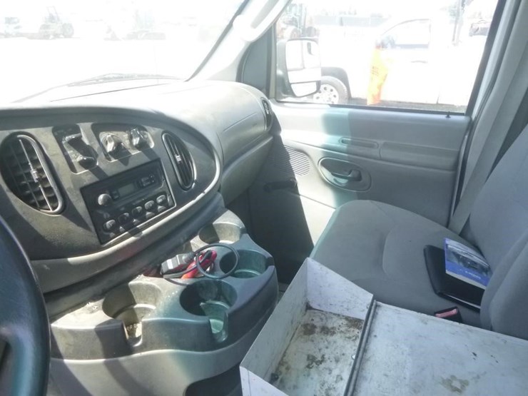 2006-ford-e350-image-10