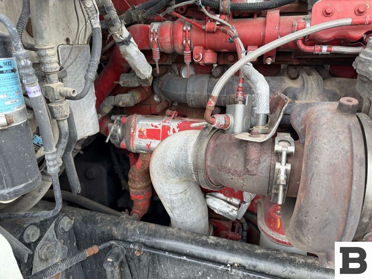 2013-peterbilt-388-image-56