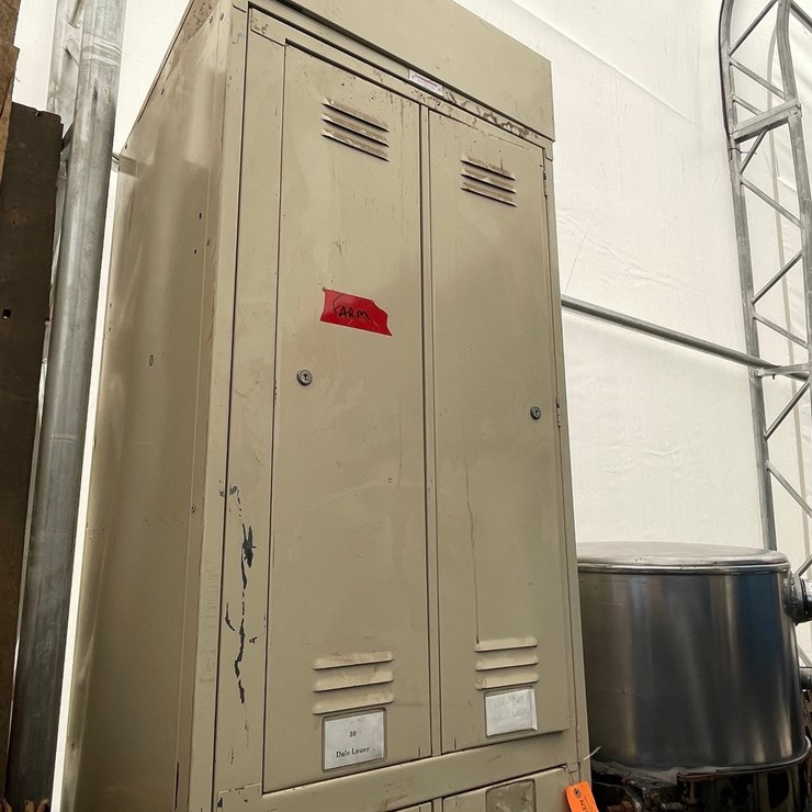 #10378 • Exchange Master 4-Locker Unit